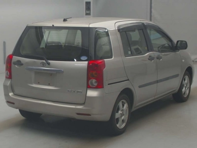TOYOTA RAUM