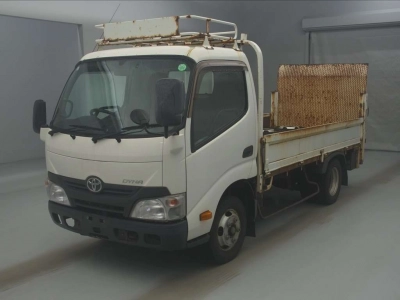 TOYOTA DYNA TRUCK