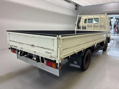 TOYOTA DYNA TRUCK
