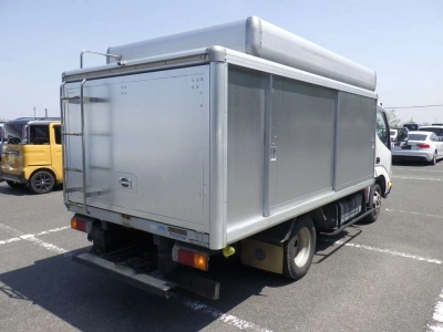 TOYOTA DYNA TRUCK