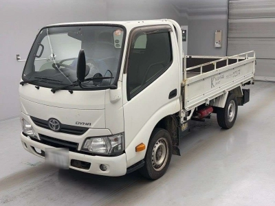 TOYOTA DYNA TRUCK