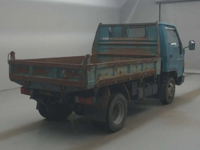TOYOTA DYNA TRUCK