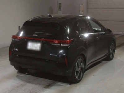 NISSAN AURA