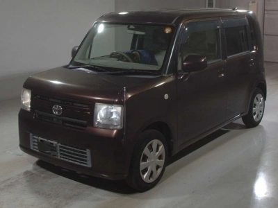 TOYOTA PIXIS SPACE