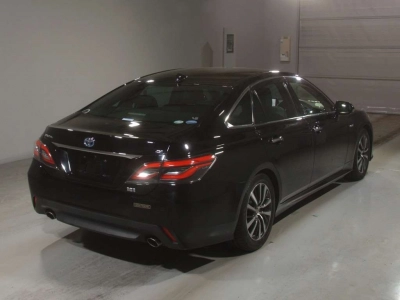 TOYOTA CROWN HYBRID