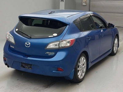 MAZDA AXELA SPORT
