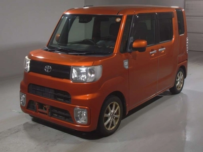 TOYOTA PIXIS MEGA