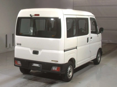 TOYOTA PIXIS VAN