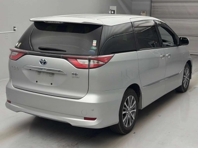 TOYOTA ESTIMA HYBRID
