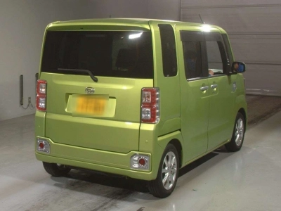 DAIHATSU WAKE