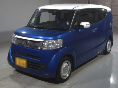 HONDA N-BOX SLASH