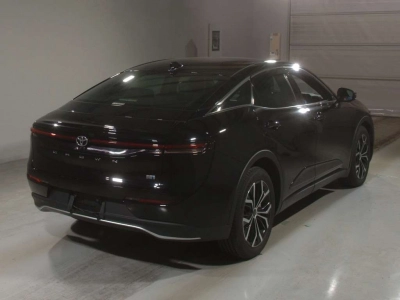 TOYOTA CROWN CROSSOVER