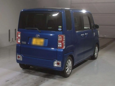 TOYOTA PIXIS MEGA