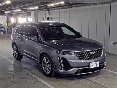CADILLAC XT6