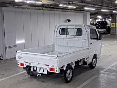 NISSAN CLIPPER TRUCK