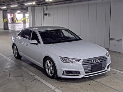 AUDI A4 AVANTE