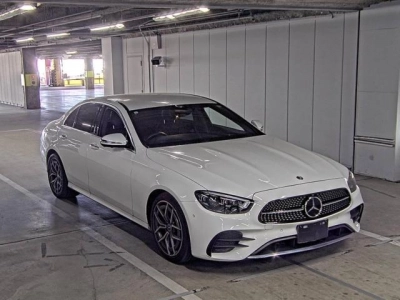 MERCEDES BENZ E CLASS