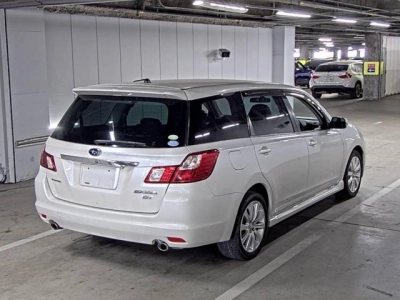 SUBARU EXIGA