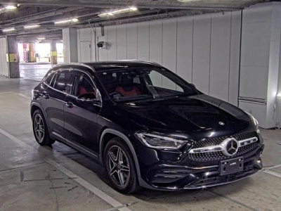 MERCEDES BENZ GLA
