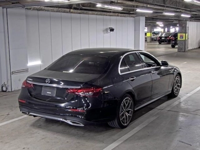 MERCEDES BENZ E CLASS