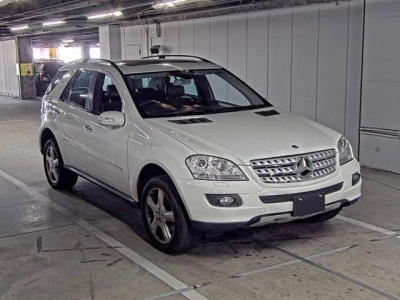 MERCEDES BENZ M CLASS