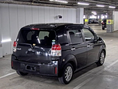 TOYOTA PORTE