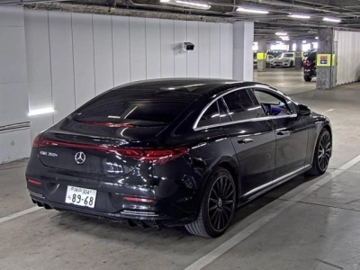 MERCEDES BENZ EQE