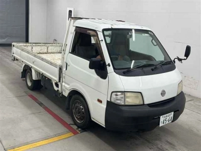 NISSAN VANETTE TRUCK