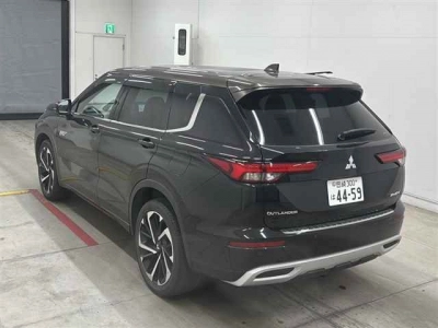 MITSUBISHI OUTLANDER PHEV