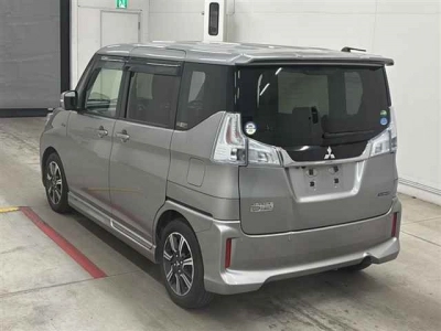 MITSUBISHI DELICA D:2