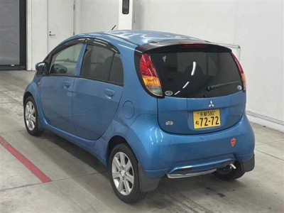 MITSUBISHI I