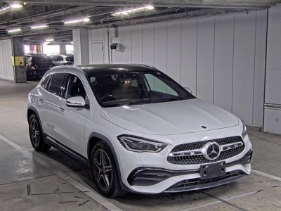 MERCEDES BENZ GLA