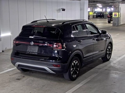 VOLKSWAGEN T-CROSS
