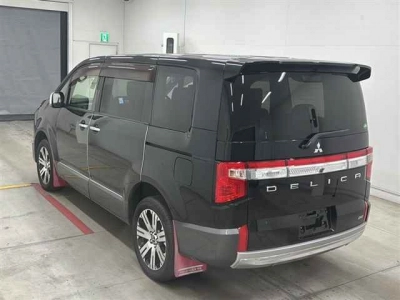 MITSUBISHI DELICA D:5