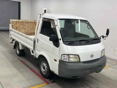 NISSAN VANETTE TRUCK