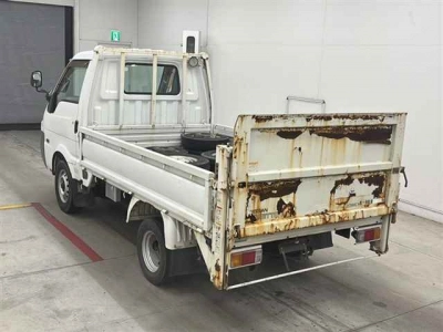 NISSAN VANETTE TRUCK