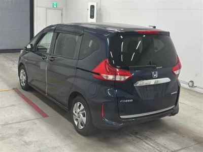 HONDA FREED HYBRID