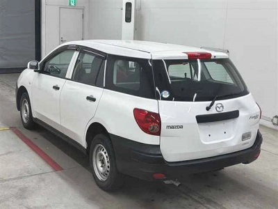 MAZDA FAMILIA VAN