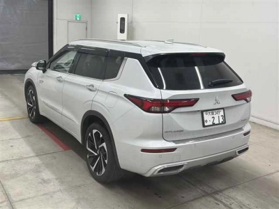 MITSUBISHI OUTLANDER PHEV