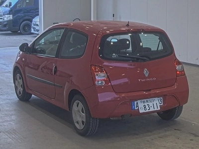 RENAULT TWINGO