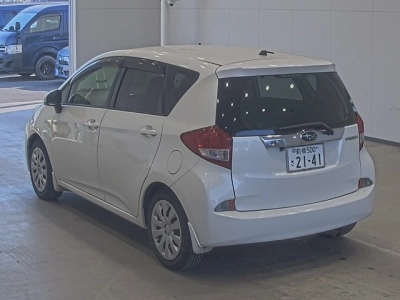 SUBARU TREZIA