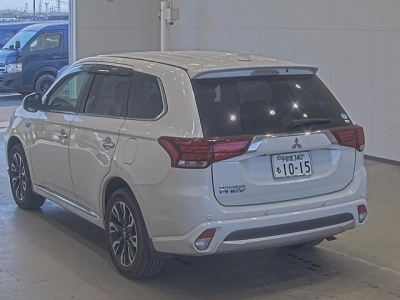 MITSUBISHI OUTLANDER PHEV
