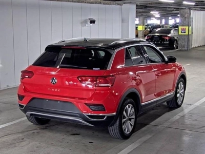 VOLKSWAGEN T-ROC