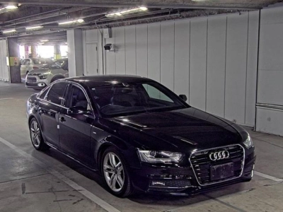 AUDI A4 AVANTE