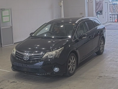 TOYOTA AVENSIS