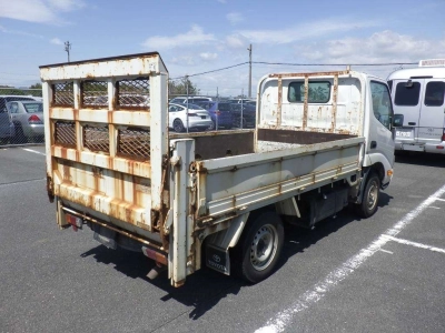 TOYOTA DYNA TRUCK