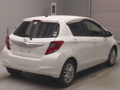TOYOTA VITZ