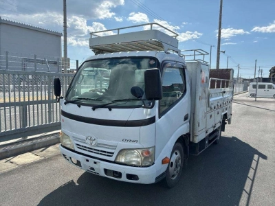 TOYOTA DYNA TRUCK