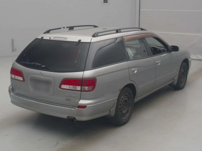 NISSAN AVENIR