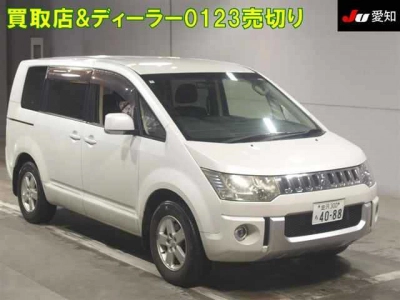 MITSUBISHI DELICA D:5
